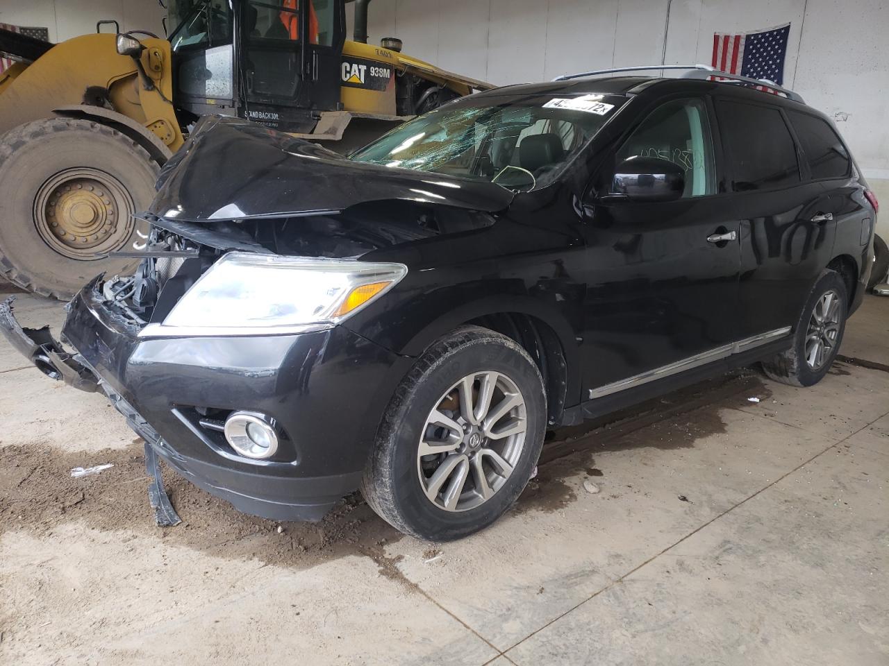 Photo 2 from auction – 2014 NISSAN PATHFINDER with VIN 5N1AR2MM6EC648219