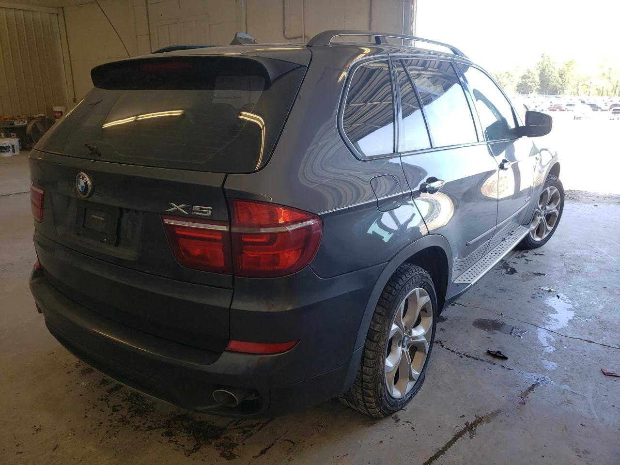 Photo 4 from auction – 2011 BMW X5 XDRIVE3 with VIN 5UXZW0C53BL658585