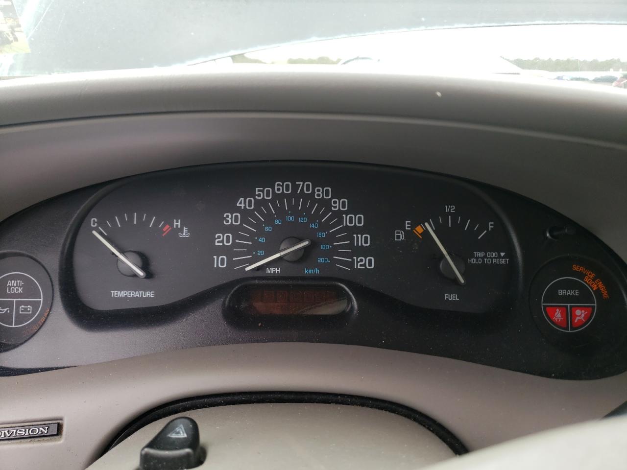 Photo 8 from auction – 2001 BUICK CENTURY with VIN 2G4WS52J411305459