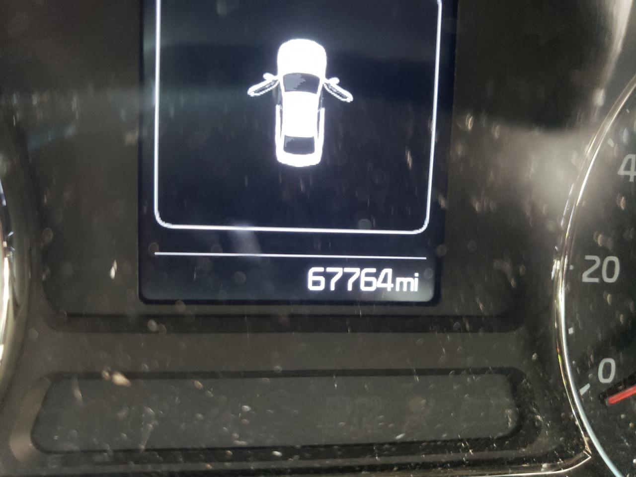 Zdjęcie 8 z aukcji – 2017 KIA FORTE LX z VIN 3KPFL4A78HE061331