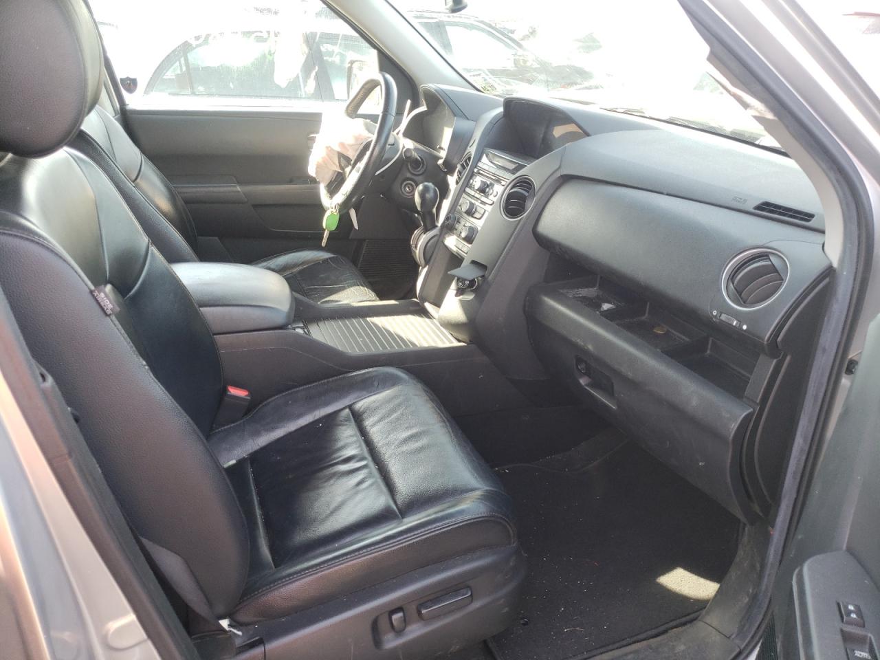 Photo 5 from auction – 2012 HONDA PILOT EXL with VIN 5FNYF3H53CB022700