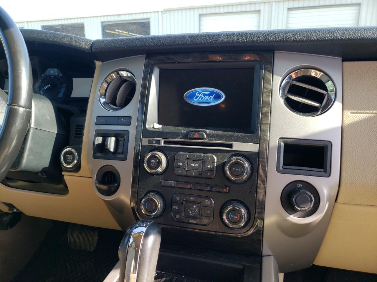 Photo 9 from auction – 2016 FORD EXPEDITION with VIN 1FMJU1KT9GEF31616
