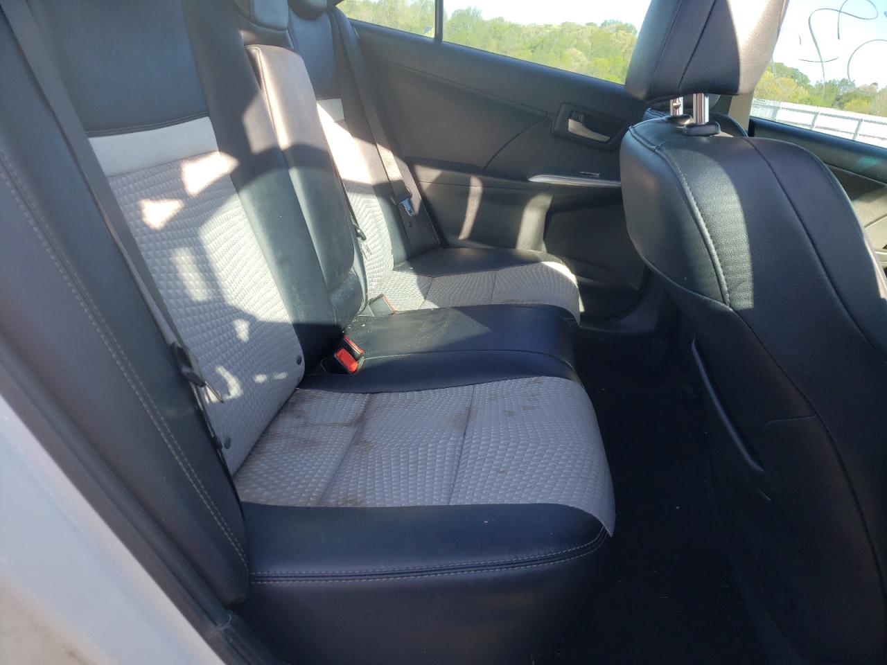 Photo 6 from auction – 2014 TOYOTA CAMRY L with VIN 4T1BF1FK8EU384272