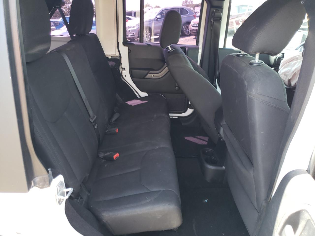 Photo 6 from auction – 2016 JEEP WRANGLER U with VIN 1C4BJWDG0GL280625