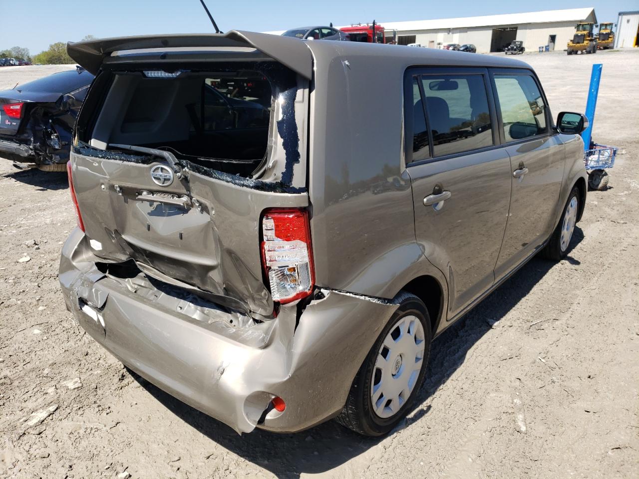 Photo 4 from auction – 2012 TOYOTA SCION XB with VIN JTLZE4FE0CJ013160