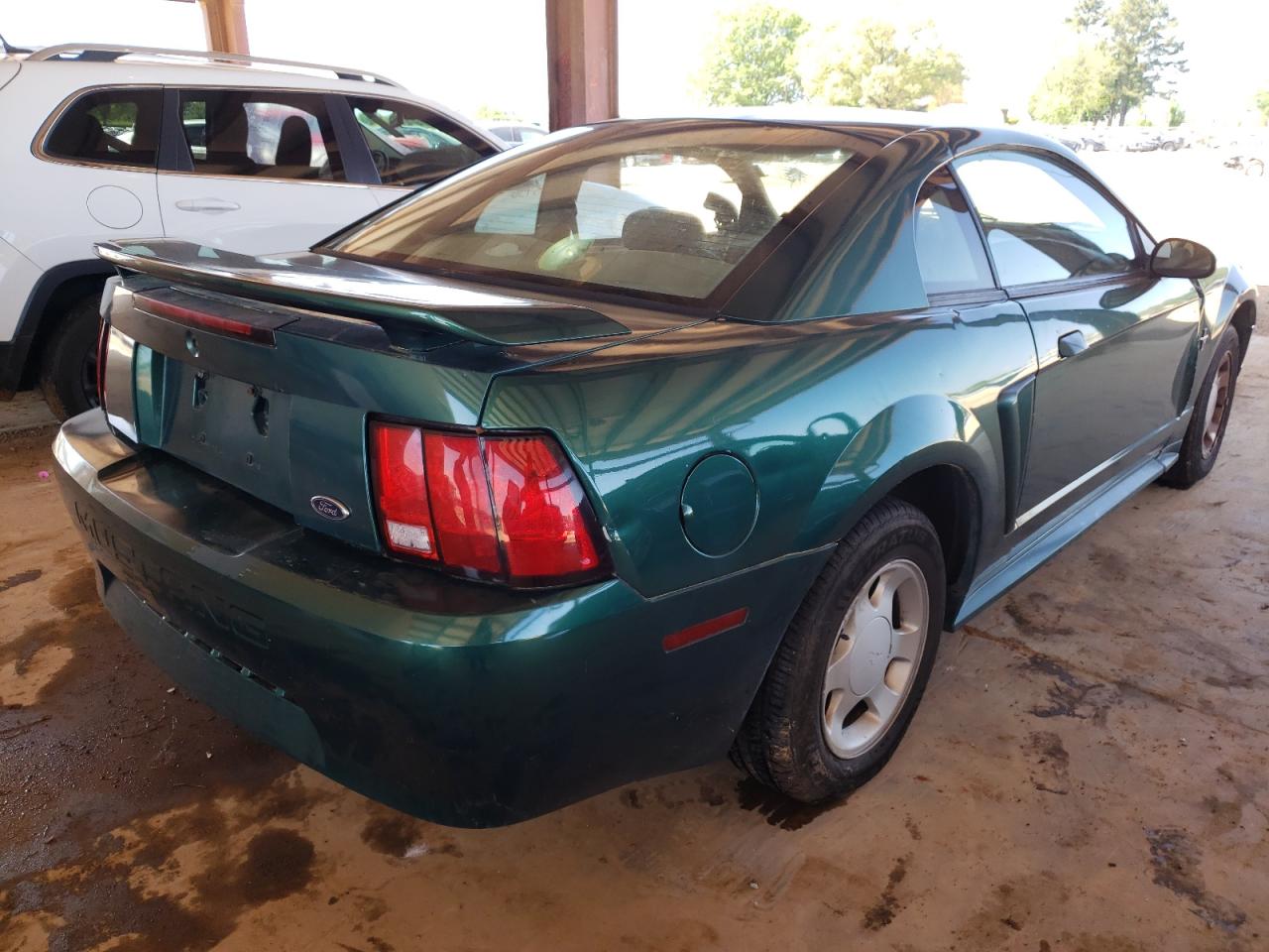 Photo 4 from auction – 2001 FORD MUSTANG with VIN 1FAFP40441F143540