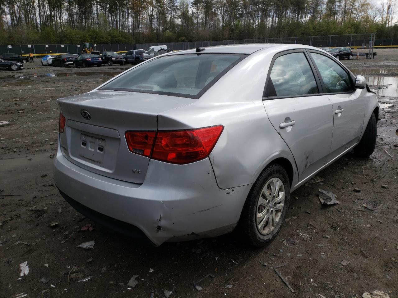 Photo 4 from auction – 2010 KIA FORTE EX with VIN KNAFU4A23A5070888