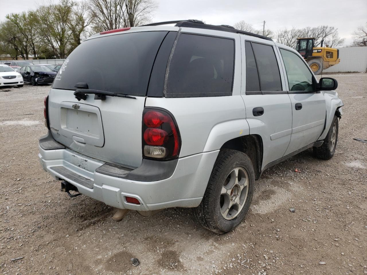 Photo 4 from auction – 2007 CHEVROLET TRAILBLAZE with VIN 1GNDS13S772137232