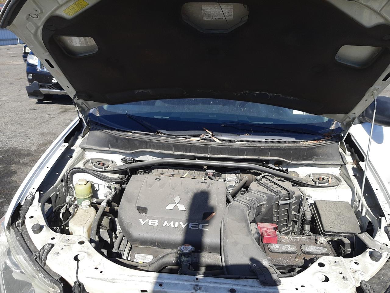Photo 7 from auction – 2007 MITSUBISHI OUTLANDER with VIN JA4MS31X37Z022096