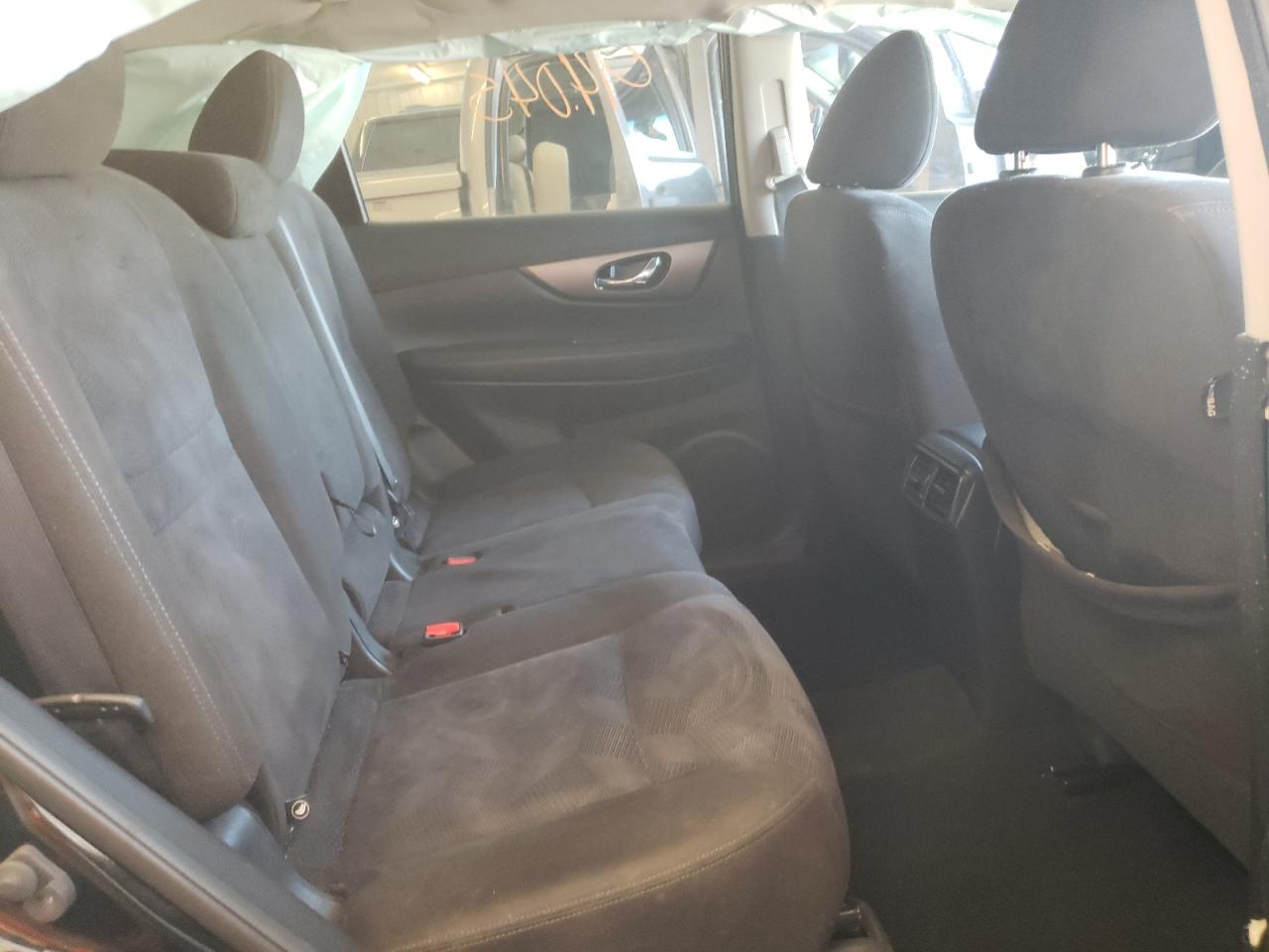 Photo 6 from auction – 2015 NISSAN ROGUE S with VIN KNMAT2MV1FP549686