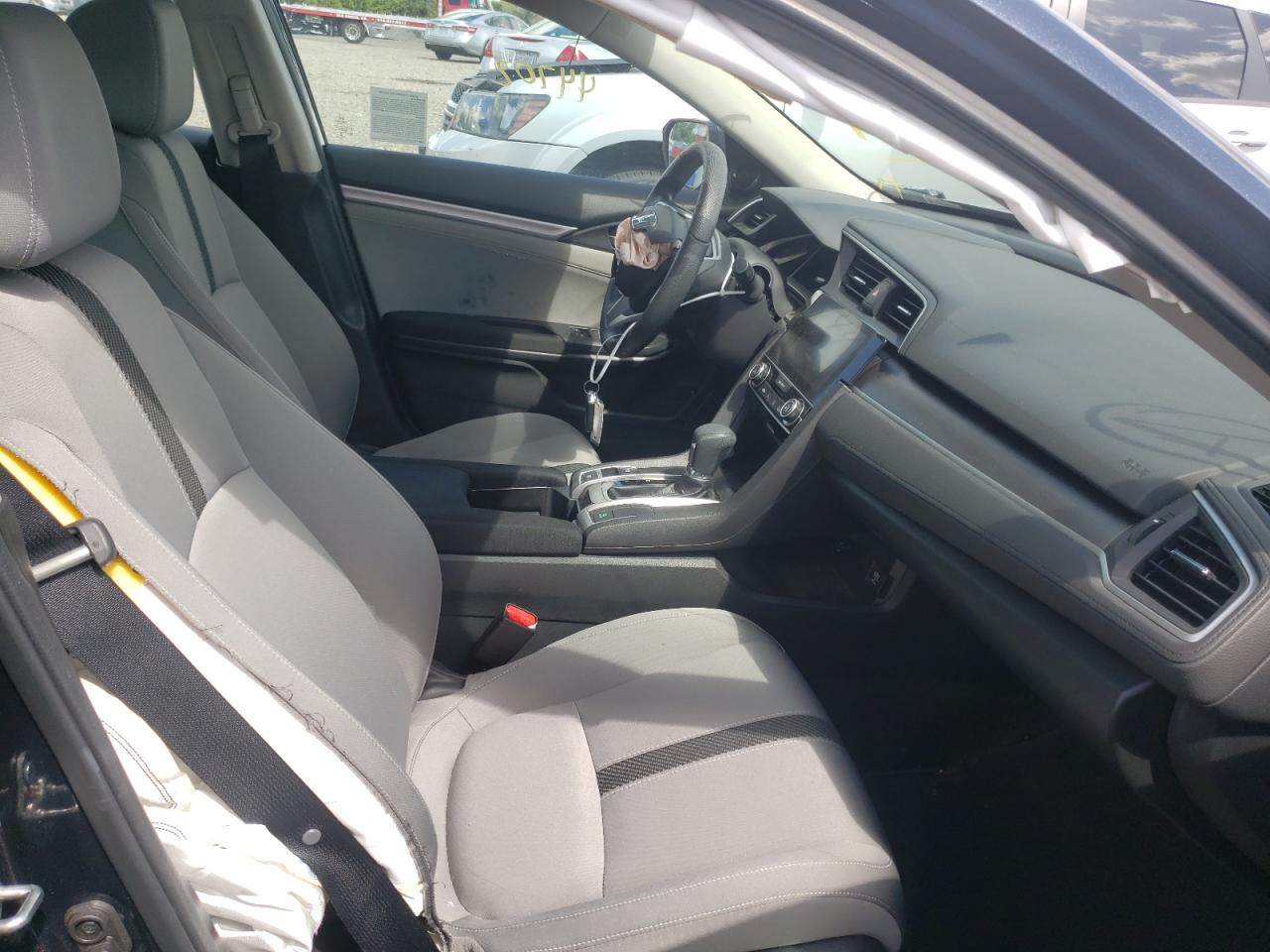Photo 5 from auction – 2016 HONDA CIVIC EX with VIN 19XFC2F77GE225678