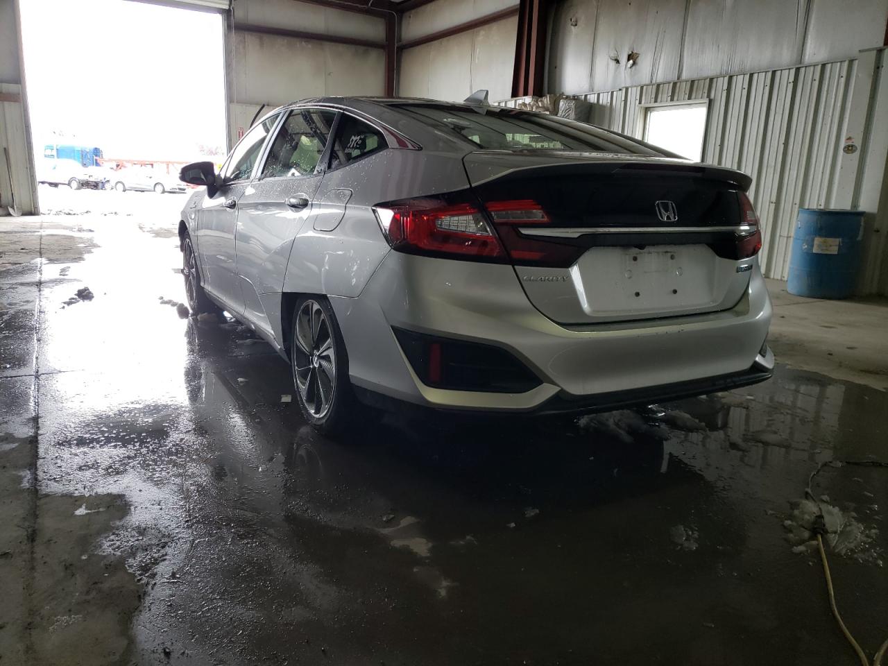 Photo 3 from auction – 2018 HONDA CLARITY with VIN JHMZC5F16JC010347