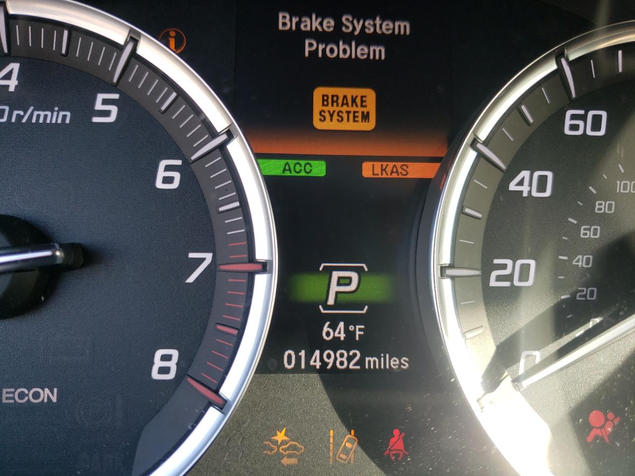 Photo 8 from auction – 2020 ACURA TLX TECHNO with VIN 19UUB2F40LA006172