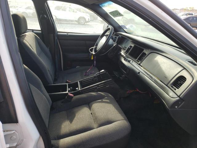Photo 9 from auction – 2005 FORD CROWN VICT with VIN 2FAFP71W85X123562