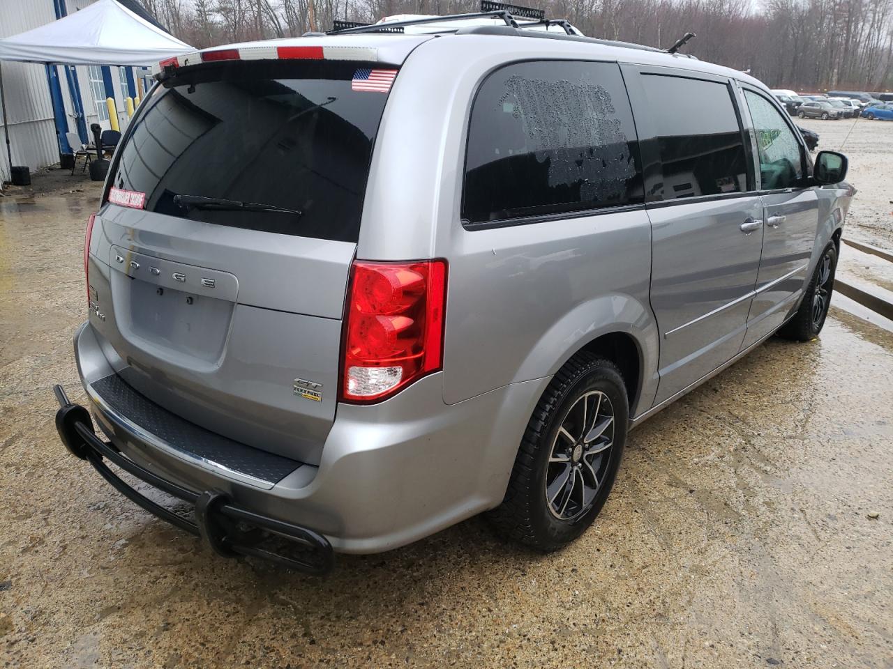 Photo 4 from auction – 2017 DODGE GRAND CARA with VIN 2C4RDGEG4HR673417
