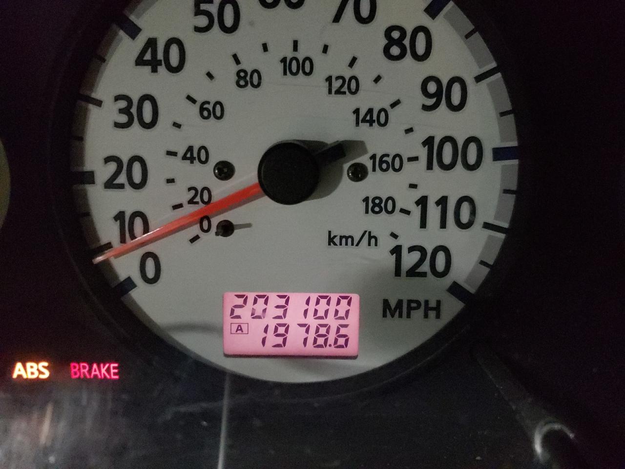 Photo 8 from auction – 2001 NISSAN PATHFINDER with VIN JN8DR07Y41W517159