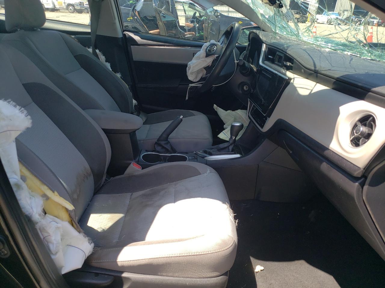 Photo 5 from auction – 2019 TOYOTA COROLLA L with VIN 2T1BURHE1KC190546