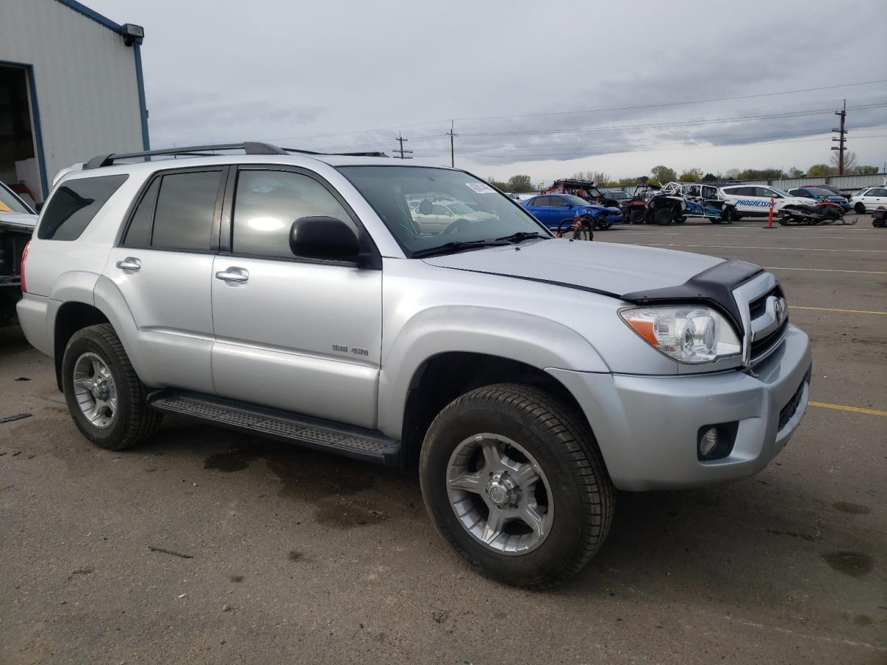 TOYOTA 4RUNNER SR 2006 with VIN JTEBU14R360089613 - Photo from auction