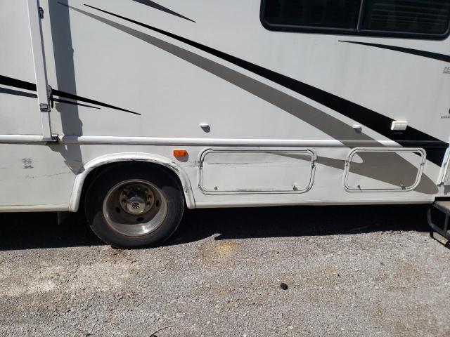 Photo 9 from auction – 2006 HURI RV with VIN 1F6LF53Y260A05318