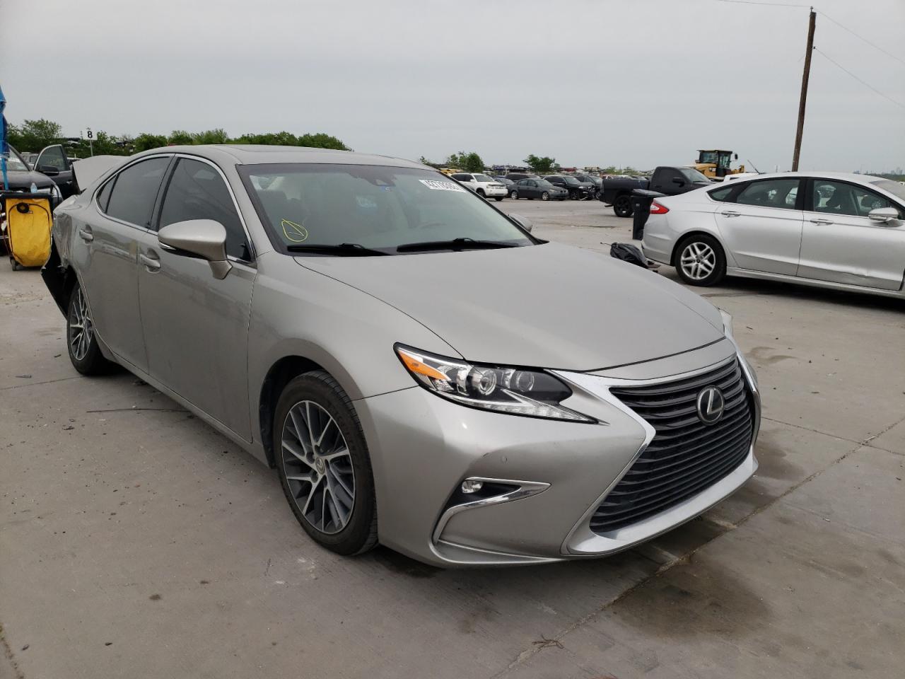 LEXUS ES 350 2016 with VIN 58ABK1GG6GU002905 - Photo from auction