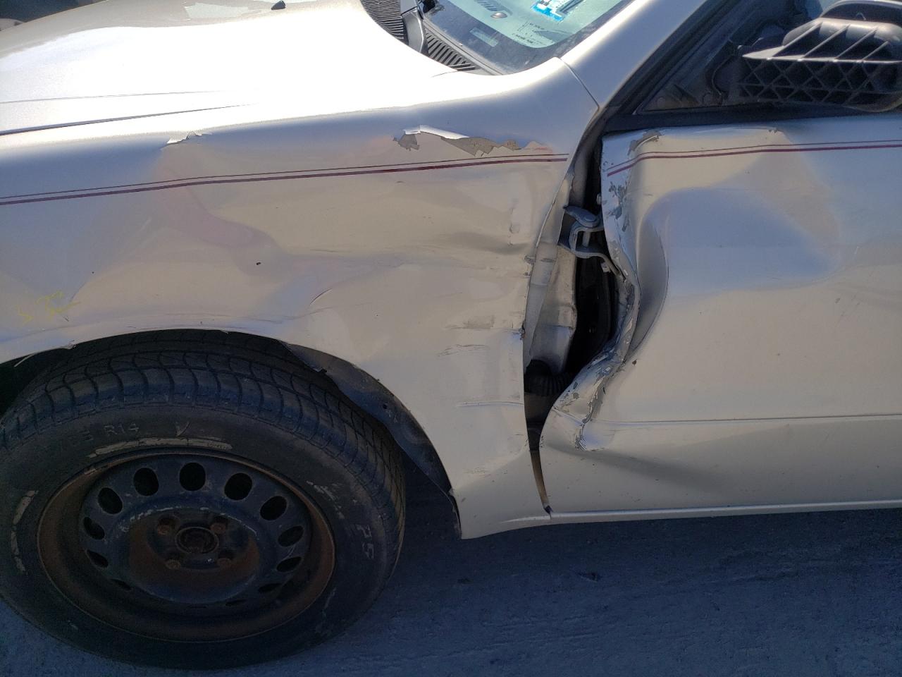 Photo 9 from auction – 2000 TOYOTA COROLLA VE with VIN 1NXBR12E3YZ326436