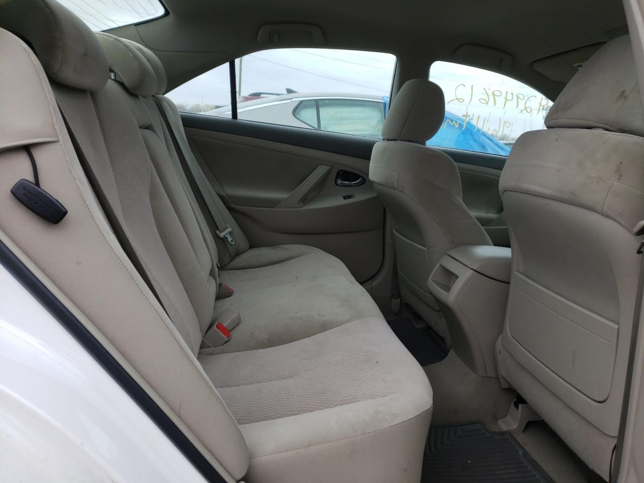 Photo 6 from auction – 2011 TOYOTA CAMRY BASE with VIN 4T4BF3EK1BR130689