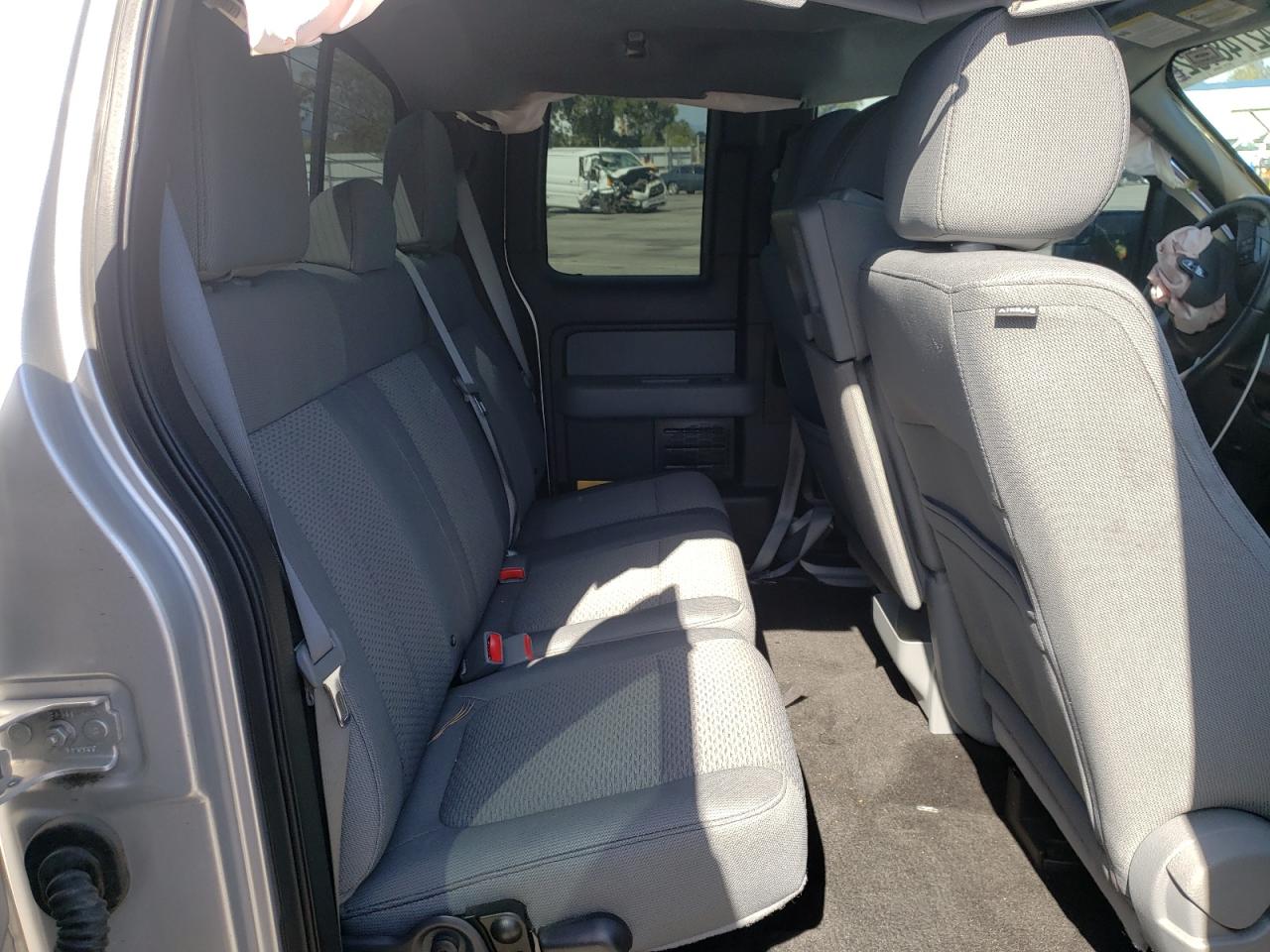 صورة رقم 6 من المزاد - 2013 FORD F150 SUPER مع VIN 1FTFX1CF3DFB30899