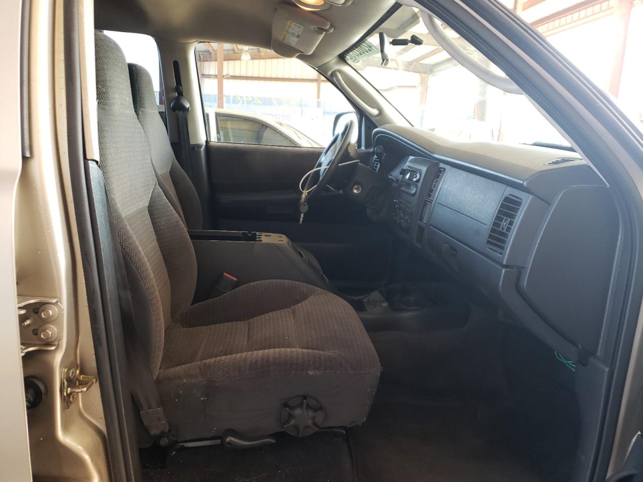 Photo 5 from auction – 2003 DODGE DURANGO SL with VIN 1D4HS48N83F529169