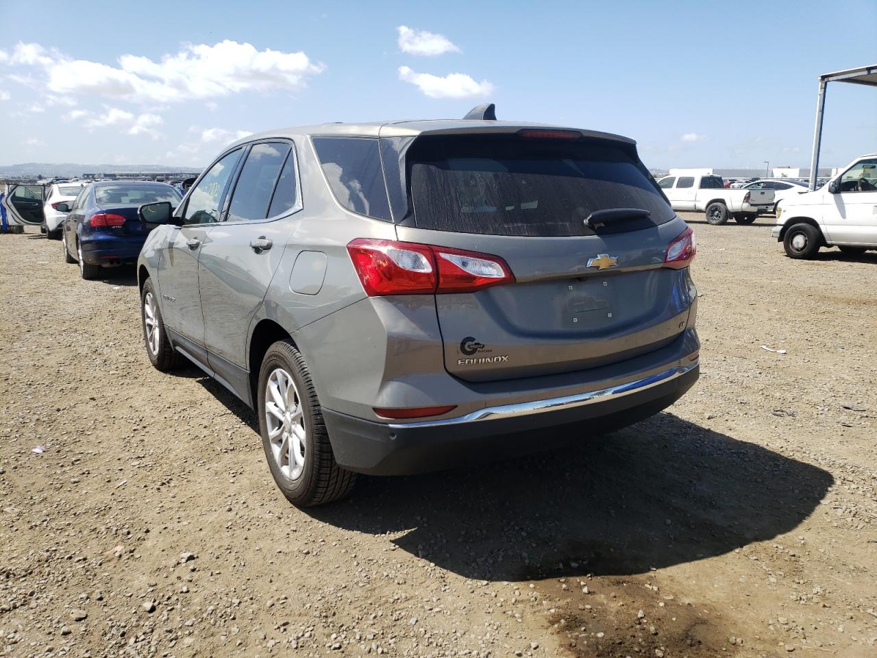 Photo 3 from auction – 2018 CHEVROLET EQUINOX LT with VIN 3GNAXJEV5JS639308