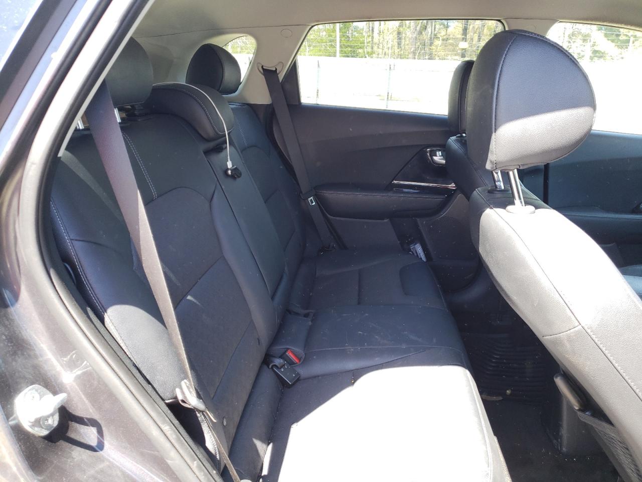 Photo 6 from auction – 2018 KIA NIRO EX with VIN KNDCC3LC6J5135614