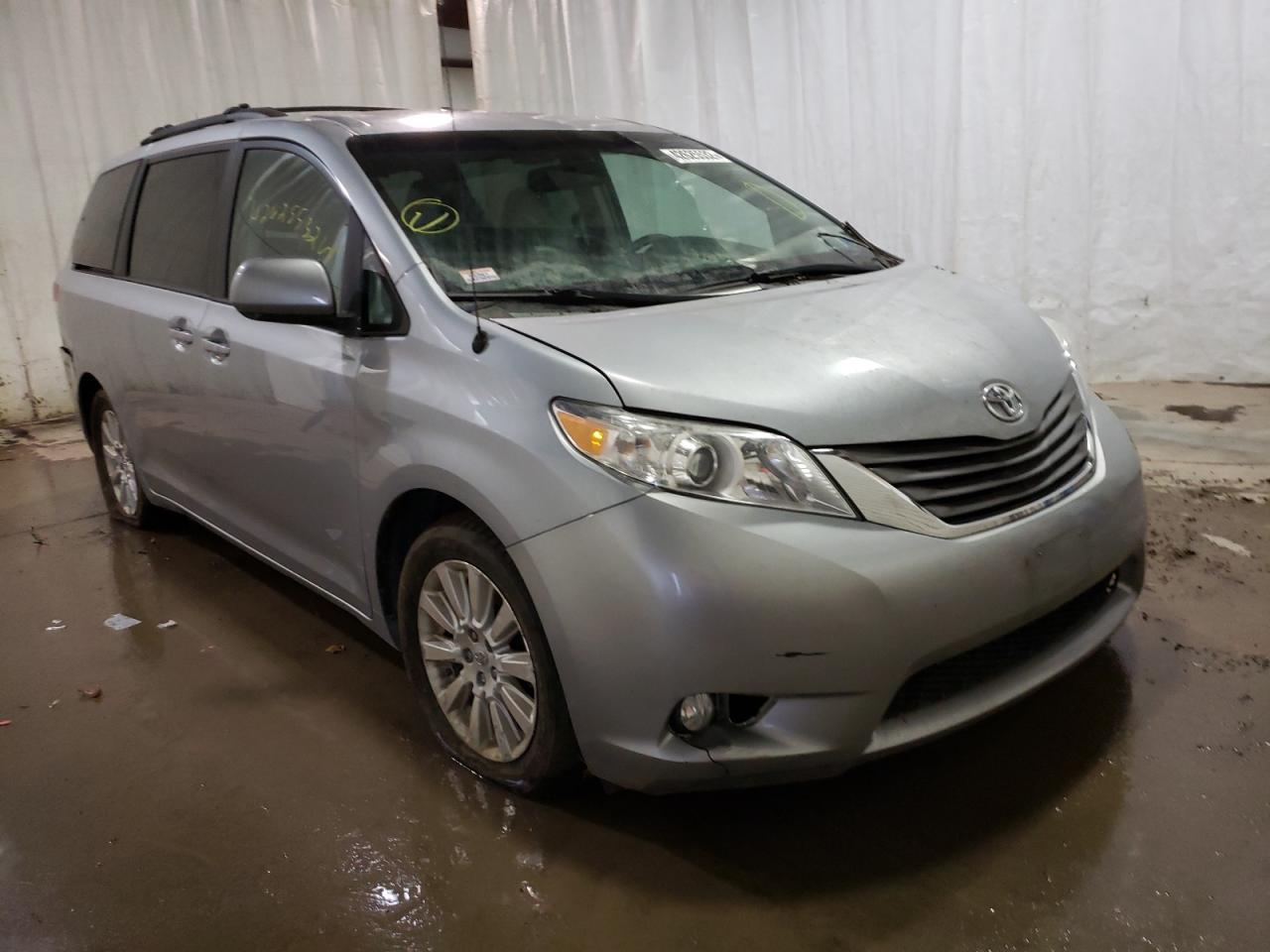 TOYOTA SIENNA XLE 2014 with VIN 5TDDK3DC3ES072820 - Photo from auction