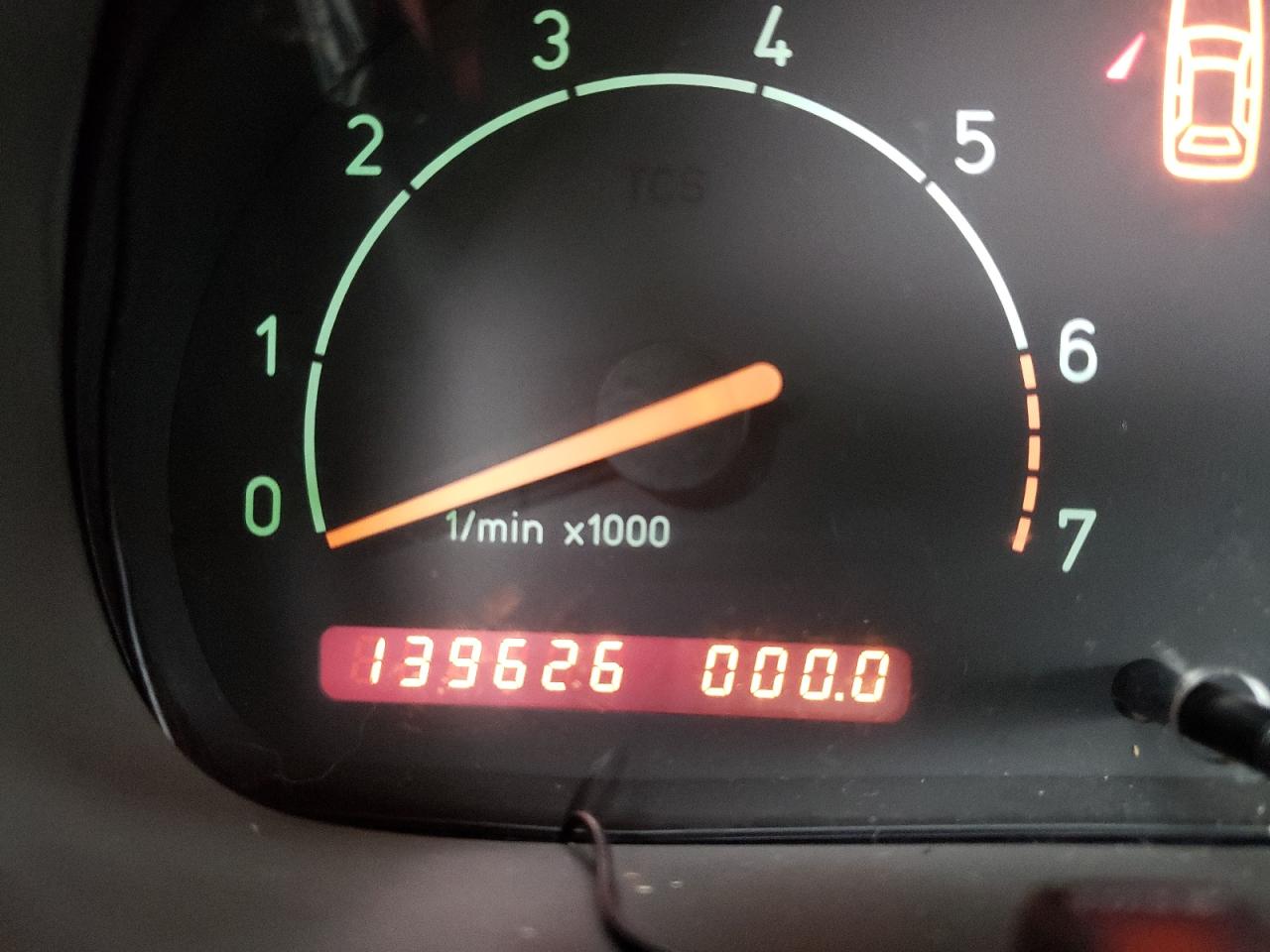 Photo 8 from auction – 2000 SAAB 9-5 with VIN YS3ED48E7Y3013896