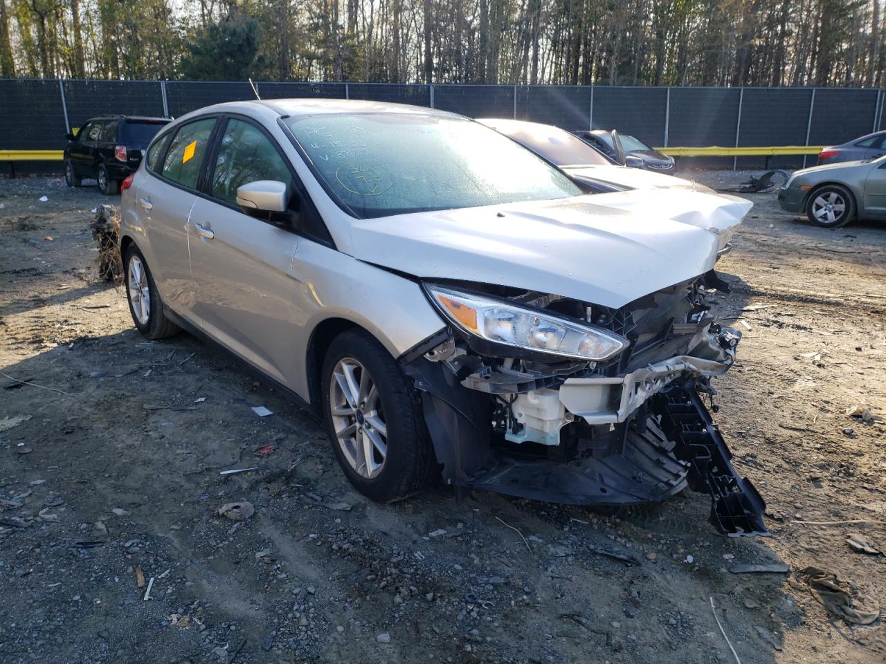 FORD FOCUS SE 2016 with VIN 1FADP3K25GL228877 - Photo from auction