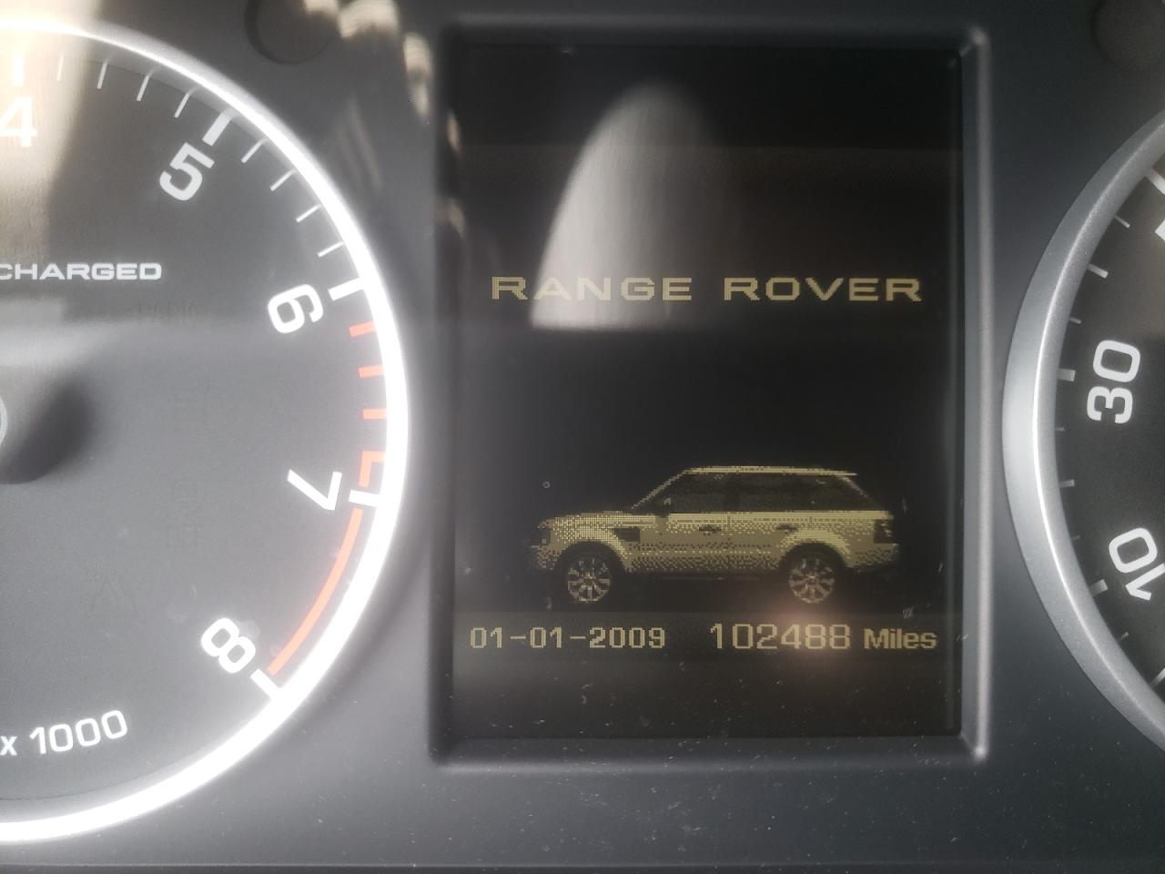 Photo 8 from auction – 2010 LAND ROVER RANGE ROVE with VIN SALSH2E41AA223418