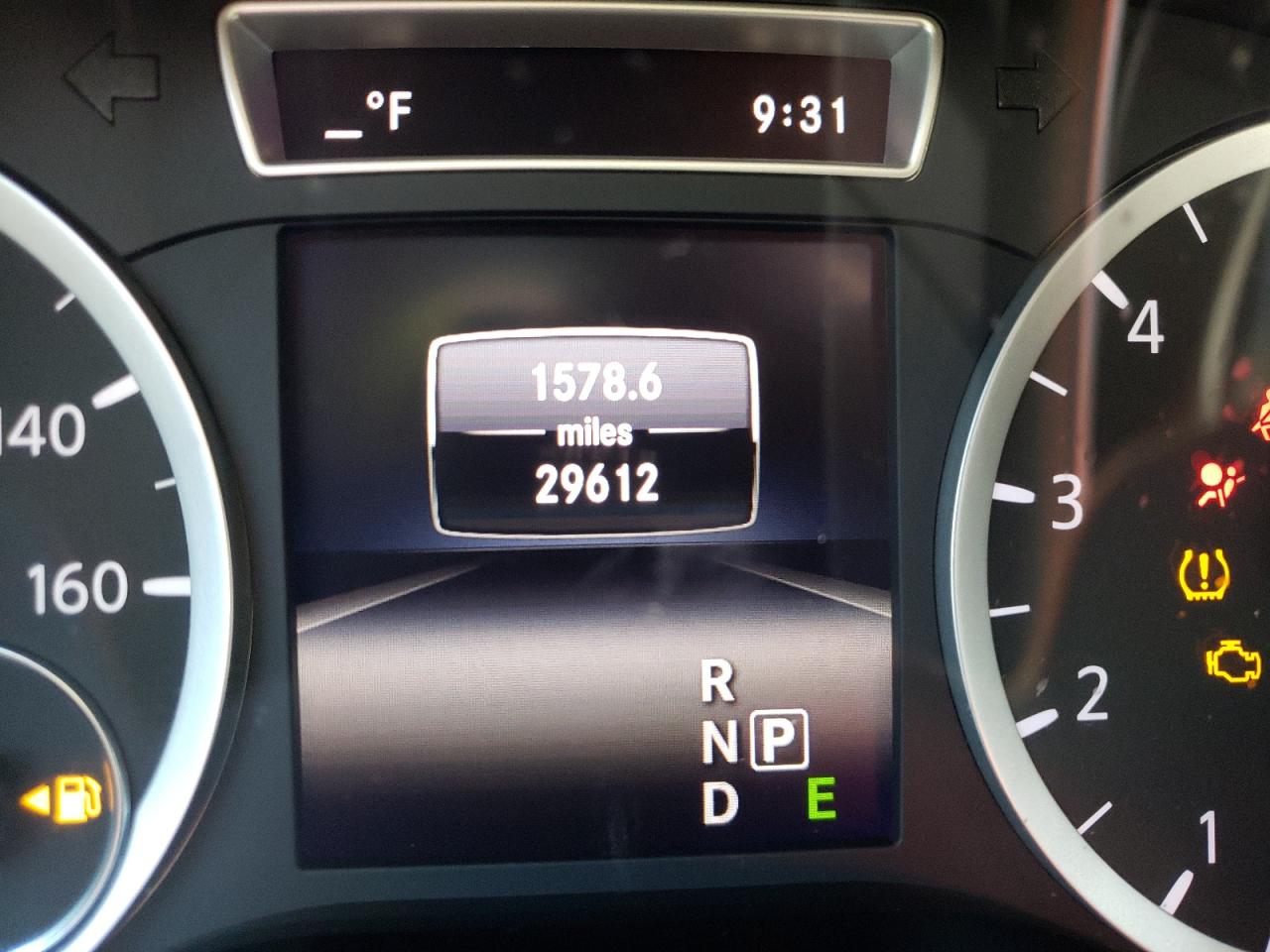 Photo 8 from auction – 2018 INFINITI QX30 BASE with VIN SJKCH5CP7JA040287
