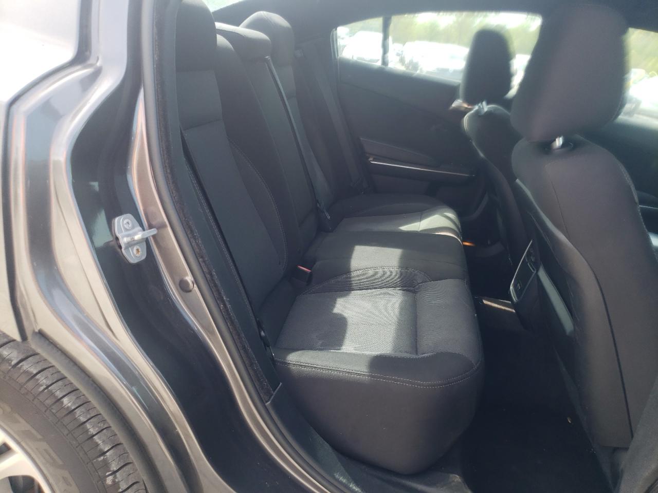 Photo 6 from auction – 2015 DODGE CHARGER SE with VIN 2C3CDXBG1FH735387