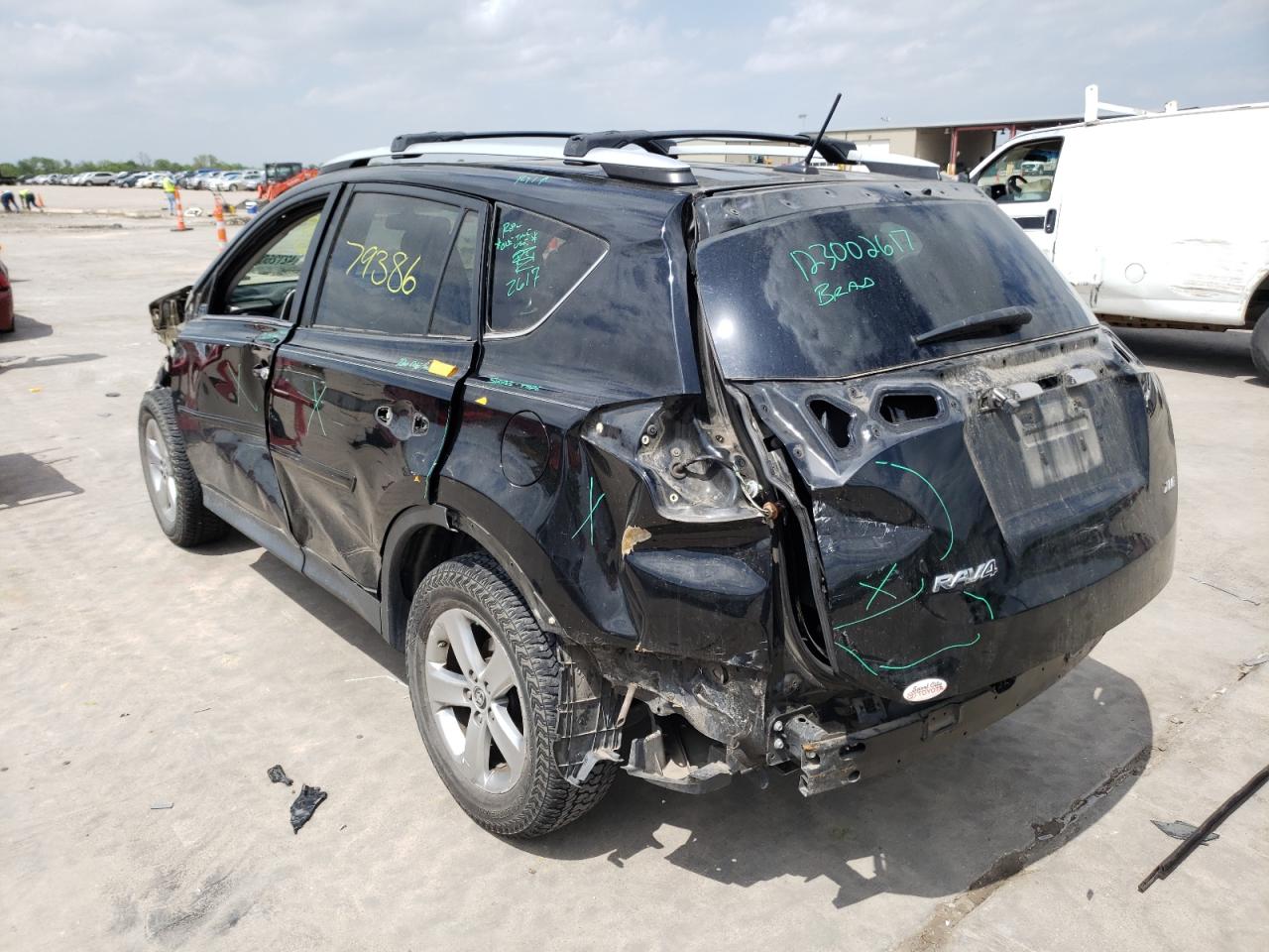 Photo 3 from auction – 2015 TOYOTA RAV4 XLE with VIN 2T3WFREV8FW208908