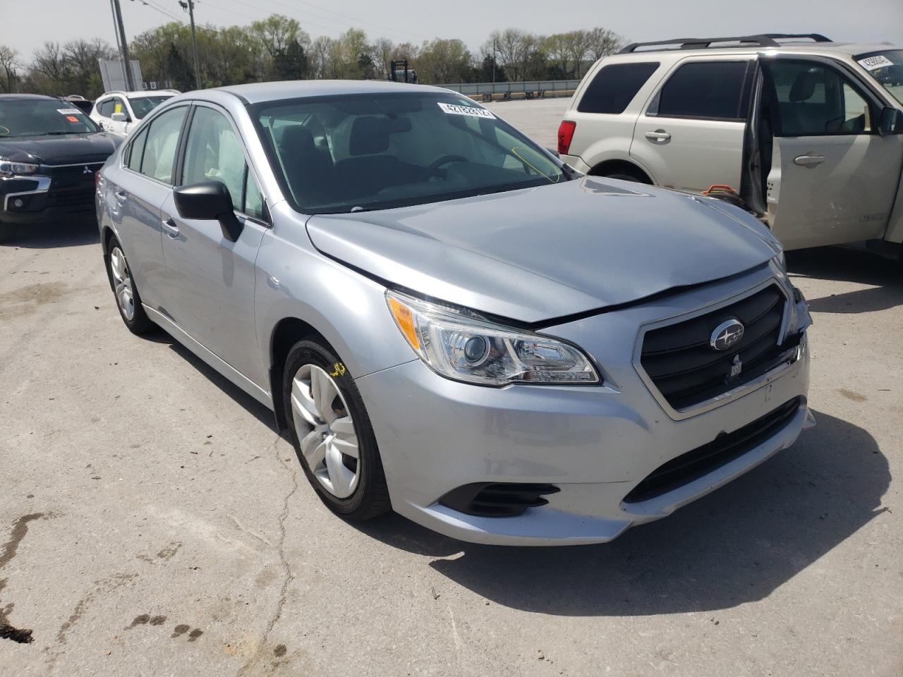 SUBARU LEGACY 2.5 2015 with VIN 4S3BNBA63F3018640 - Photo from auction