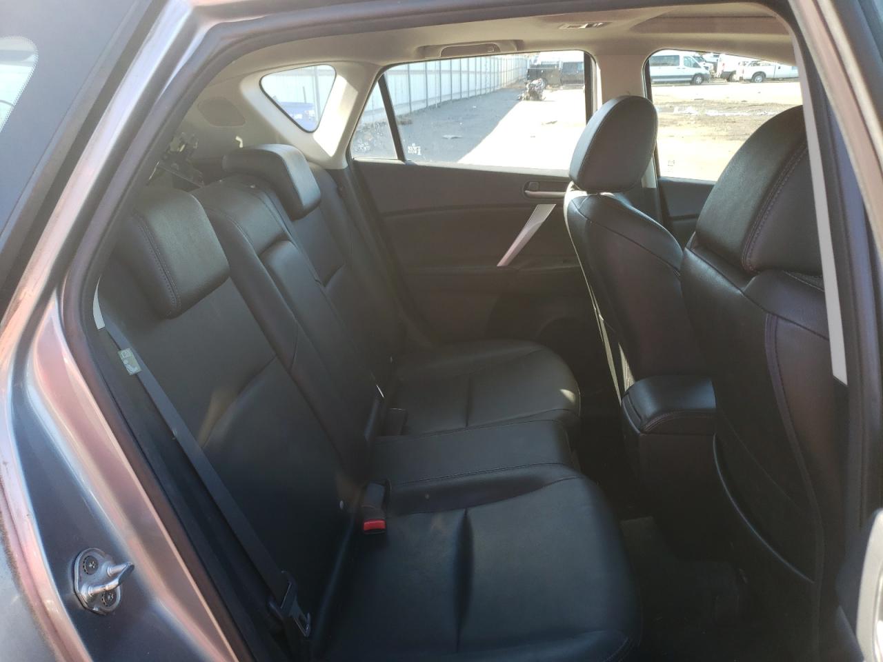 Photo 6 from auction – 2010 MAZDA 3 S with VIN JM1BL1H65A1200463