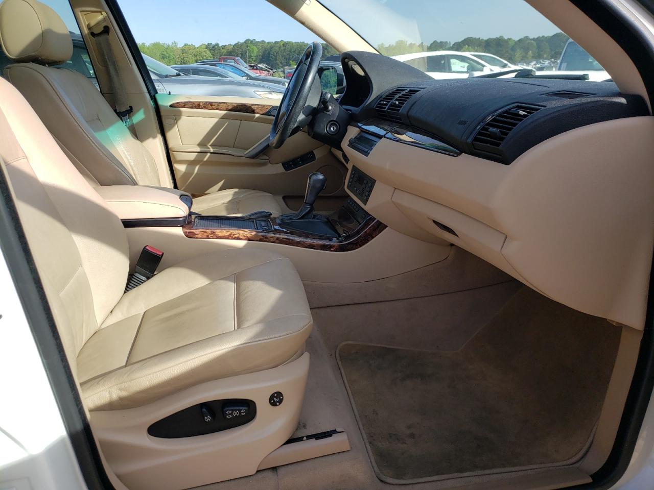 Photo 5 from auction – 2006 BMW X5 3.0I with VIN 5UXFA13516LY43084