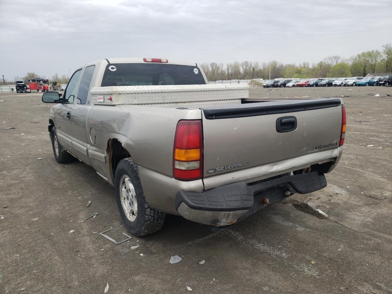 Photo 3 from auction – 1999 CHEVROLET SILVERADO with VIN 2GCEC19TXX1229462