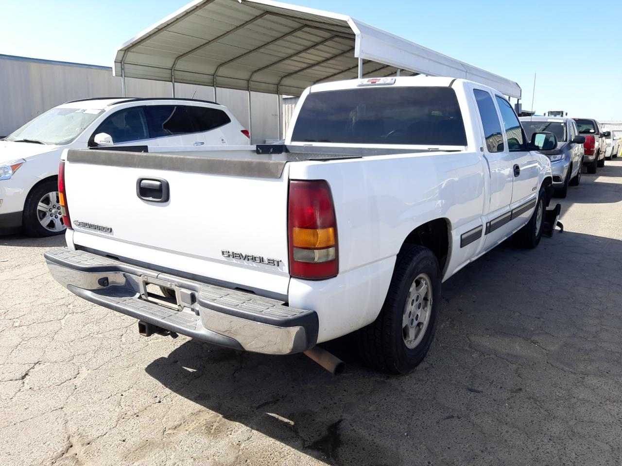 Photo 4 from auction – 2001 CHEVROLET SILVERADO with VIN 2GCEC19V111396141
