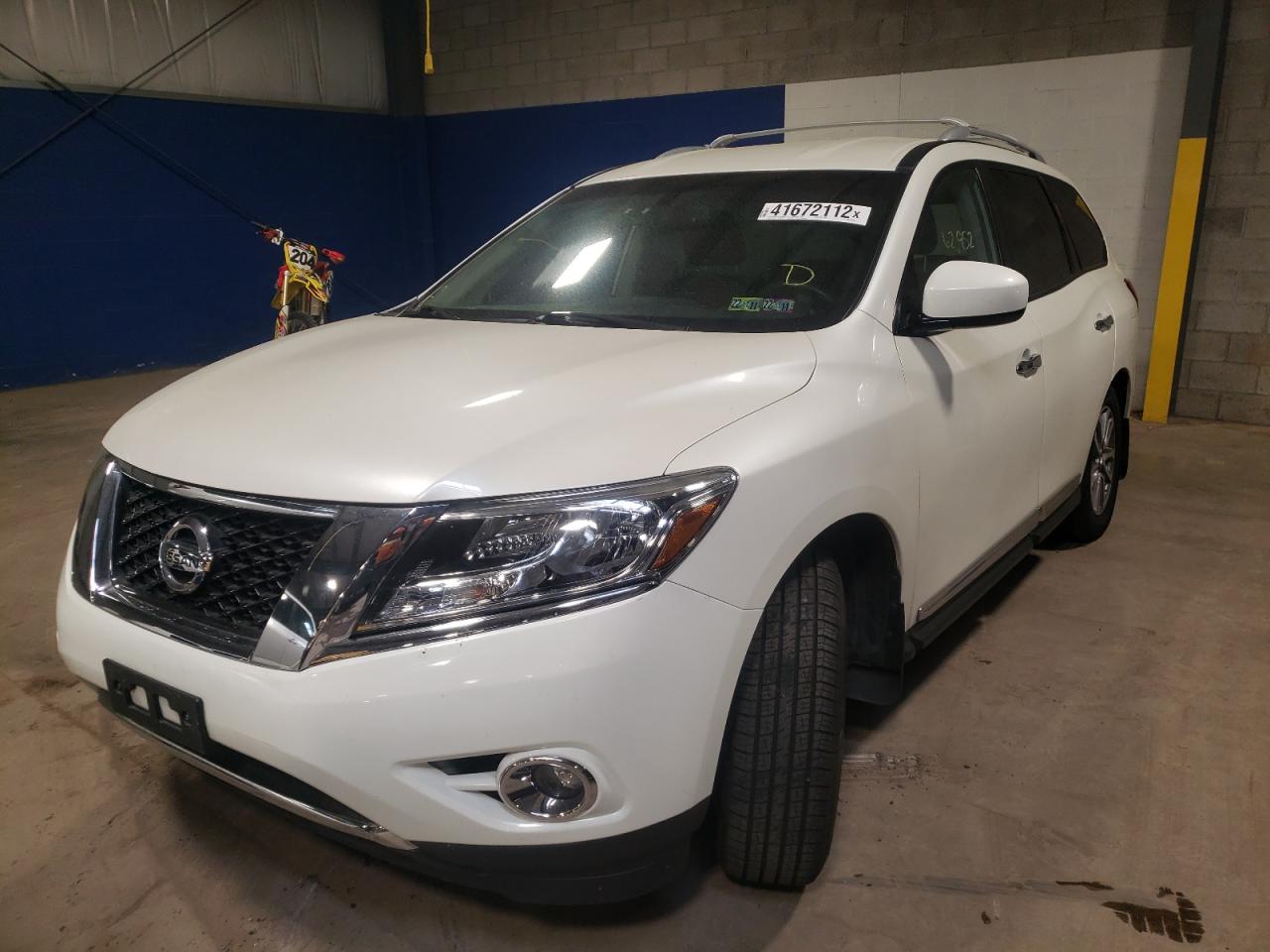 Photo 2 from auction – 2016 NISSAN PATHFINDER with VIN 5N1AR2MM8GC626144