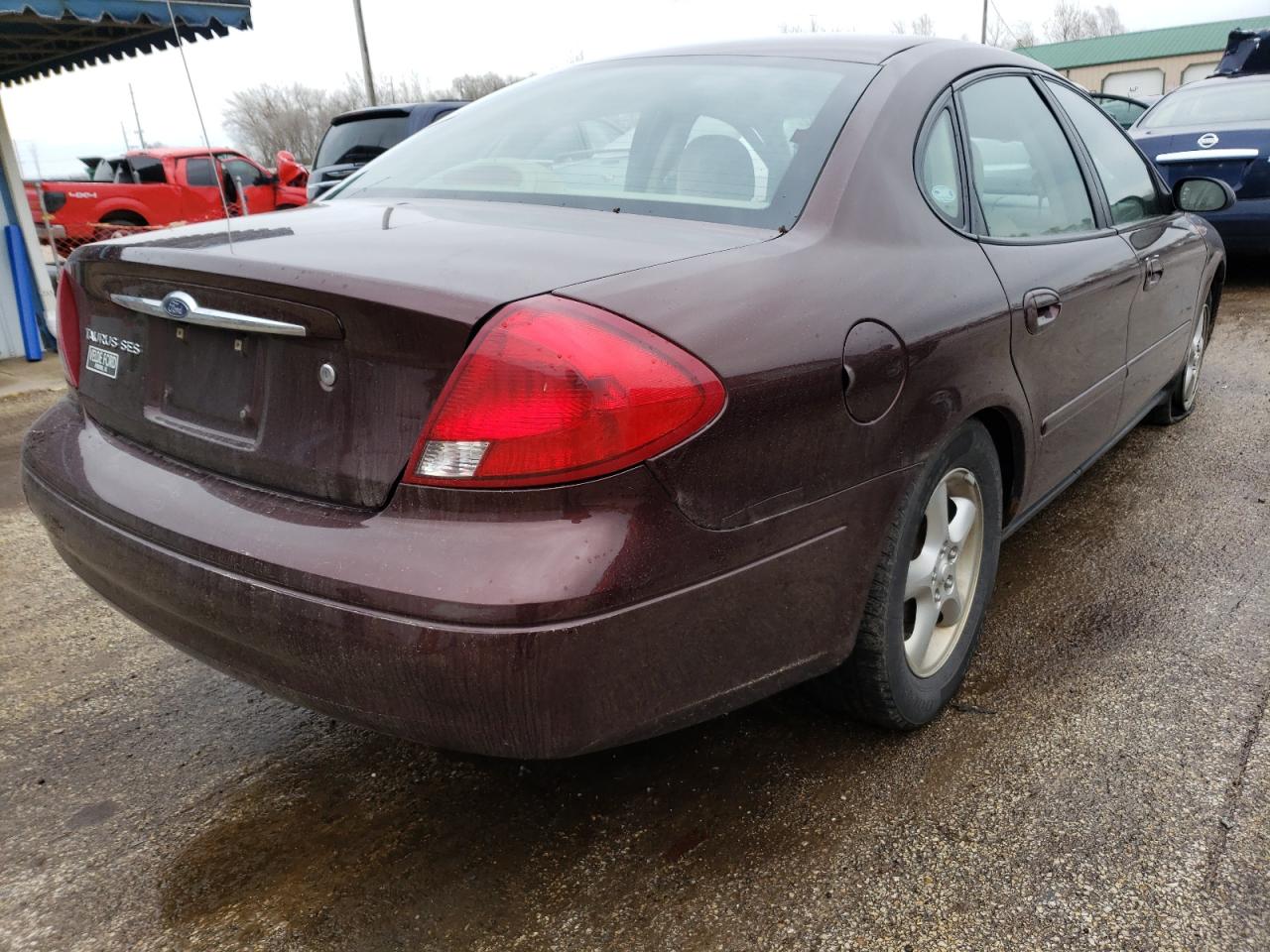 Photo 4 from auction – 2001 FORD TAURUS SES with VIN 1FAFP55U11G273543