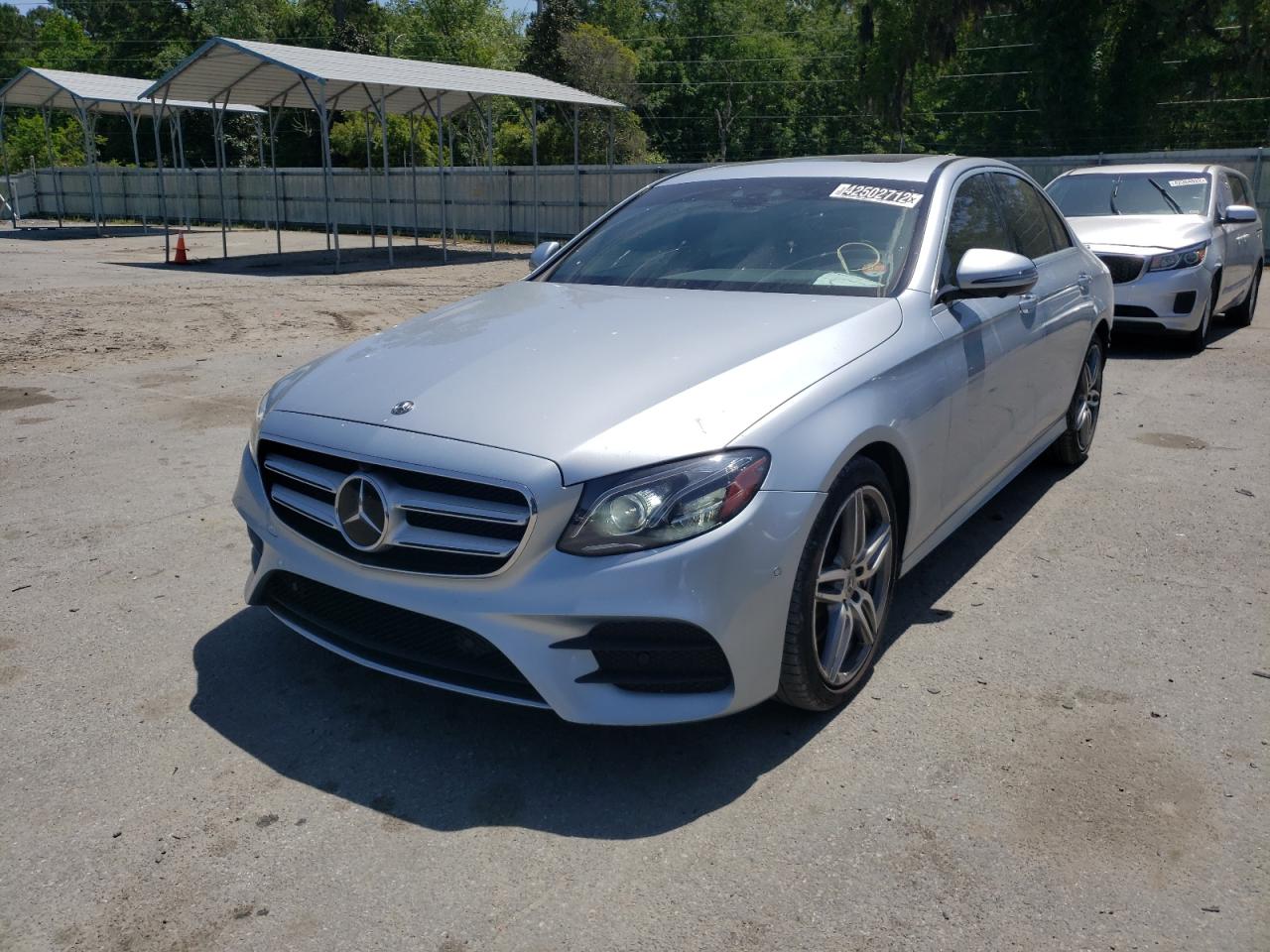 Photo 2 from auction – 2017 MERCEDES-BENZ E 300 with VIN WDDZF4JB9HA239586