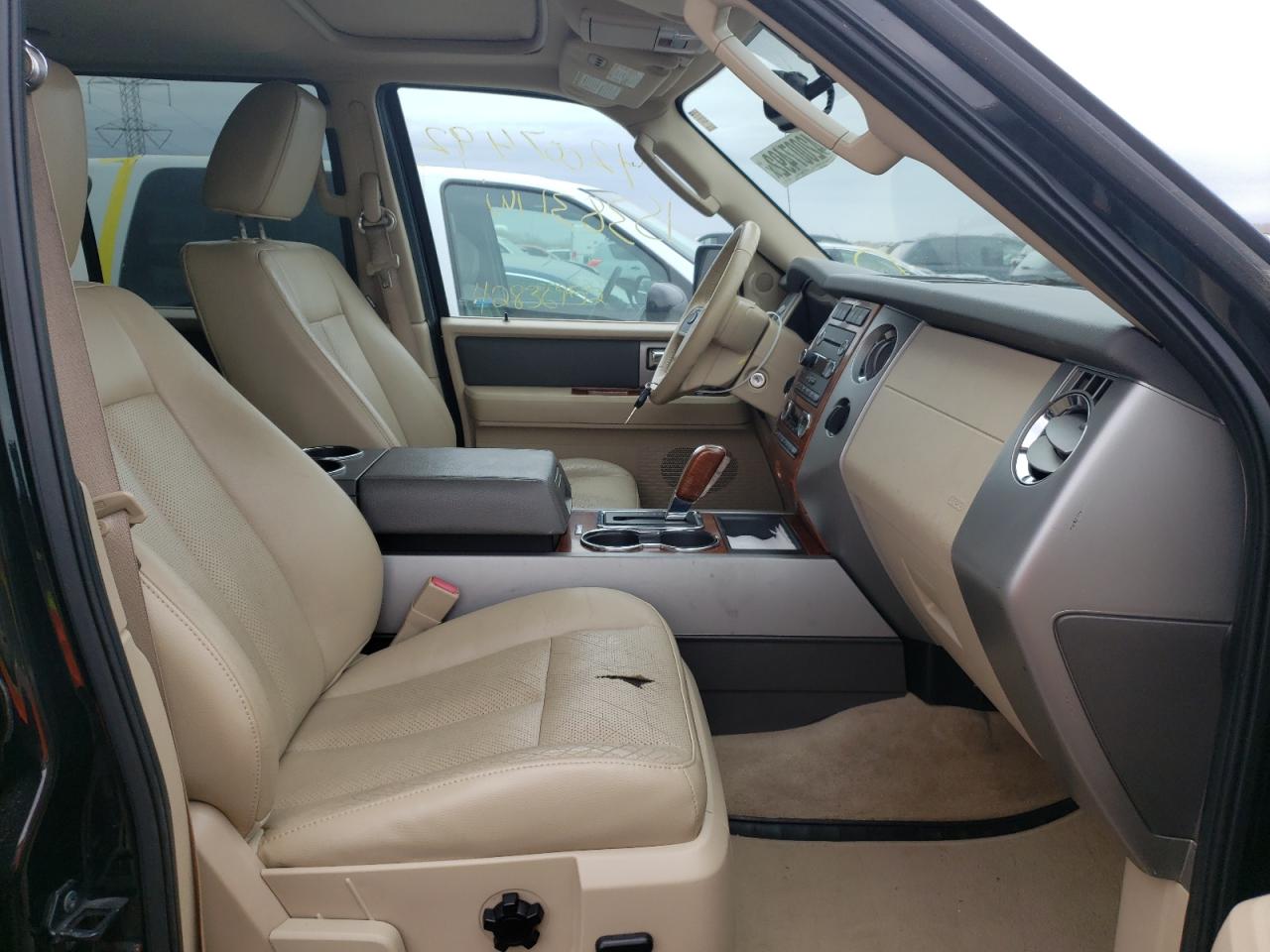 Photo 5 from auction – 2010 FORD EXPEDITION with VIN 1FMJU1J55AEB67043