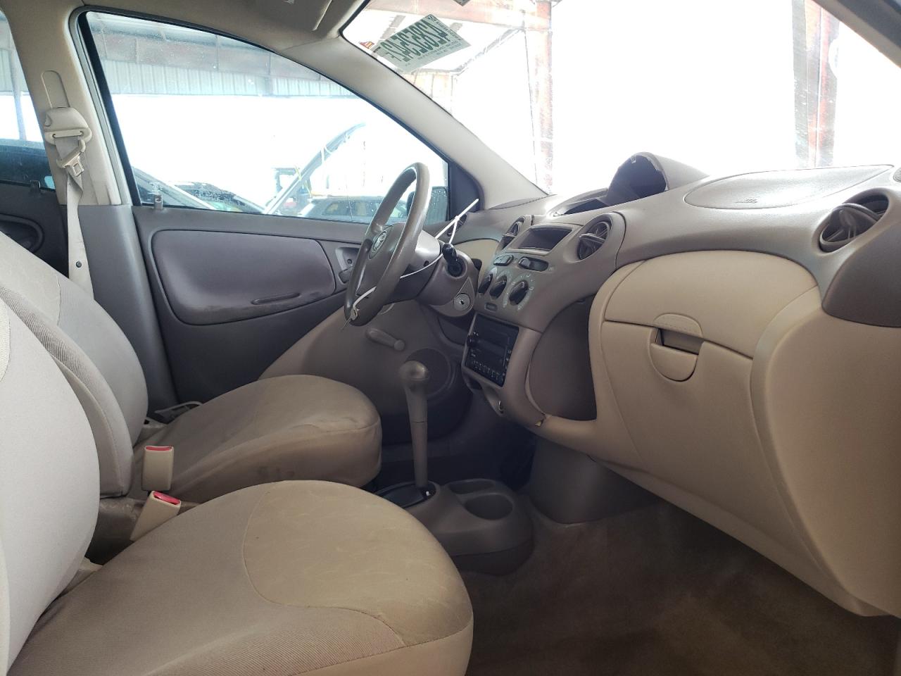 Photo 5 from auction – 2003 TOYOTA ECHO with VIN JTDBT123730277942
