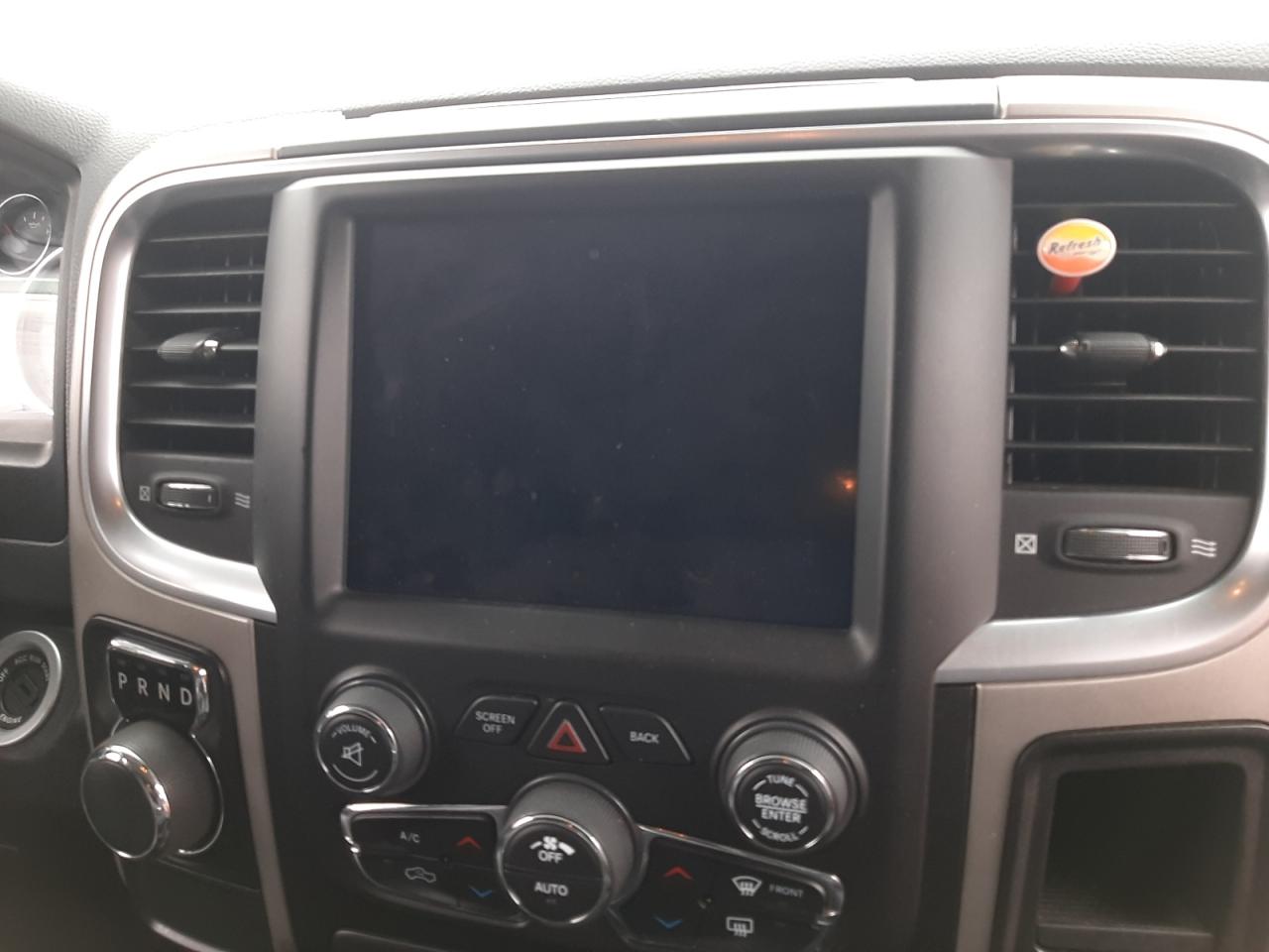 Photo 9 from auction – 2019 RAM 1500 CLASS with VIN 1C6RR6TT3KS732899