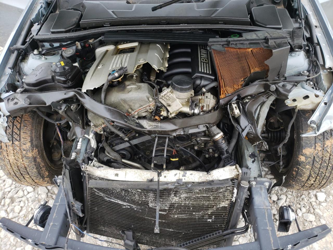 Photo 7 from auction – 2006 BMW 325 XI with VIN WBAVD13556KV02147