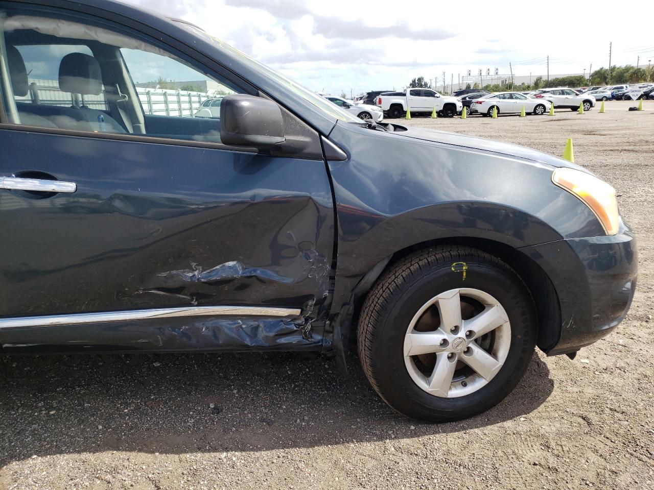 Photo 9 from auction – 2012 NISSAN ROGUE S with VIN JN8AS5MT0CW287278